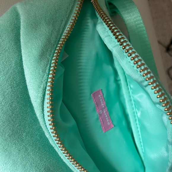 Stoney Clover Lane Terry Cloth Green
Fanny Pack Limited Edition Target - Picture 5 of 9